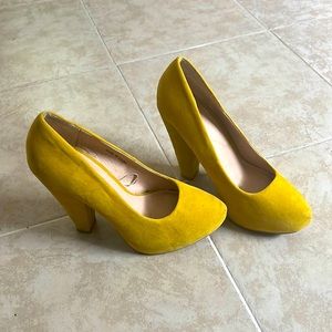 Cute Yellow Chunky Heel